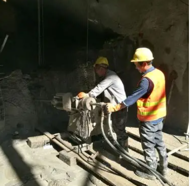 高唐水下抗分散灌浆料特点 水下不分散注浆料介绍